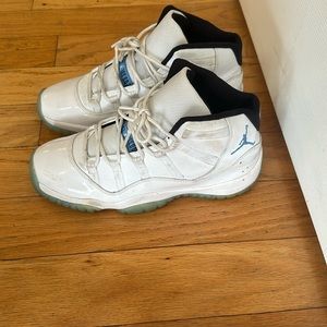 Nike Air Jordan XI “Legend Blue” Grade school size 6.5.